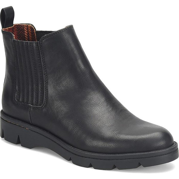 b.o.c. Women's Erin Chelsea Boots