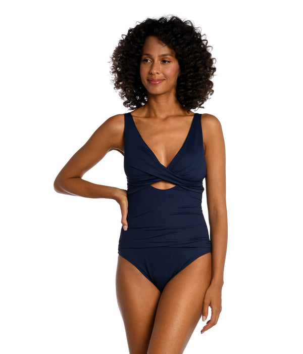 La Blanca Women's Island Goddess Cross Front Keyhole One Piece Swimsuit